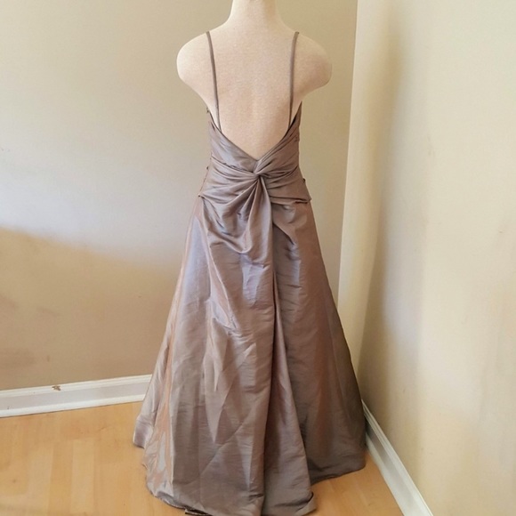 VINTAGE WATTERS & WATTERS Silvery Grey Chrome Bridesmaid Dress Formal Gown Sz 0 - Picture 2 of 16